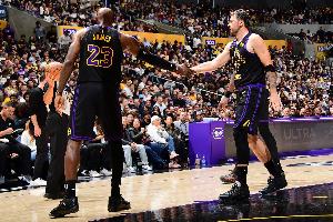 免费观看NBA凯尔特人vs雷霆直播_无插件在线免费观看