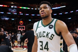NBA76人VS勇士直播_免费在线观看_比赛视频回放