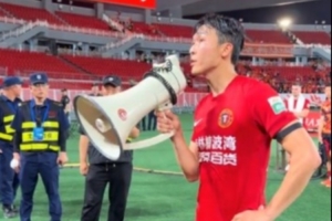 在线观看骑士vs76人直播_无插件免费观看
