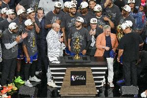 WNBA西雅图风暴VS洛杉矶火花_高清直播_无插件在线观看