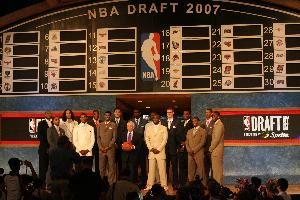 NBA老鹰VS灰熊_高清直播_无插件在线观看