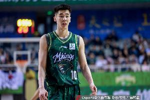 郭昊文将出战！国王赌城夏联赛程：7月10号vs快船 16号VS凯尔特人_高清免费直播_无插件在线观看入口