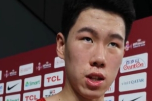 今晚张子一：全队在身体VS抗上都处于劣势 篮板球被对方抢得太多了直播_免费高清无插件观看