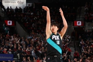 快船VS尼克斯直播_高清无插件观看入口
