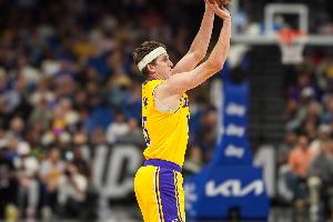 NBA开拓者vs爵士直播_在线观看_免费录像回放_赛事前瞻