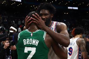 NBA湖人vs独行侠_免费视频直播_高清无插件观看