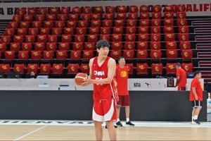 快船vs76人_免费直播入口_全场录像回放