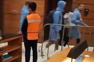 世界杯伤停情报直播_免费高清观看_首发阵容_战术解读