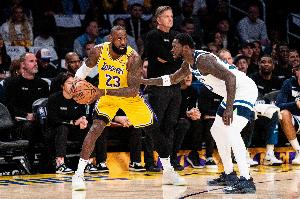 NBA凯尔特人VS雄鹿直播_免费在线观看_比赛视频回放