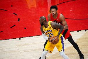 最新NBA开拓者vs掘金直播_无插件免费在线观看