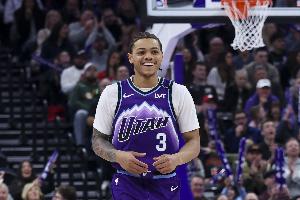 NBA热火vs独行侠直播_无插件在线免费观看