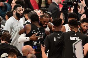 在线观看NBA灰熊VS勇士直播_无插件免费观看
