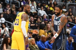 WNBA印第安纳狂热VS菲尼克斯水星_高清免费直播_无插件在线观看入口