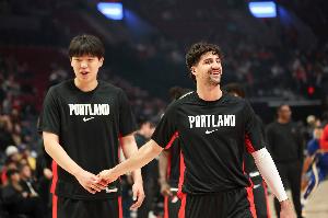NBA尼克斯VS独行侠_免费直播入口_全场录像回放