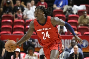 NBA湖人VS雄鹿直播_高清无插件观看入口