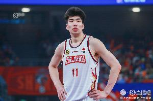 直播吧：浙江队已与余嘉豪签下为期四年的B类合同